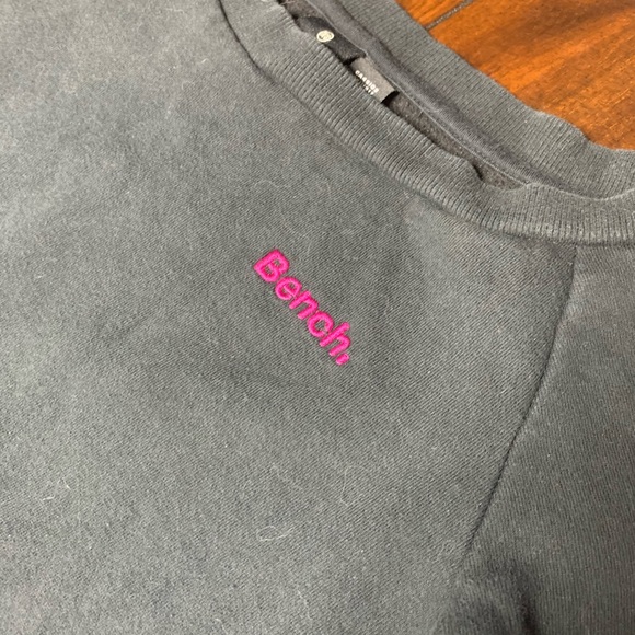 BENCH || Crew Neck Sweater - Picture 4 of 6